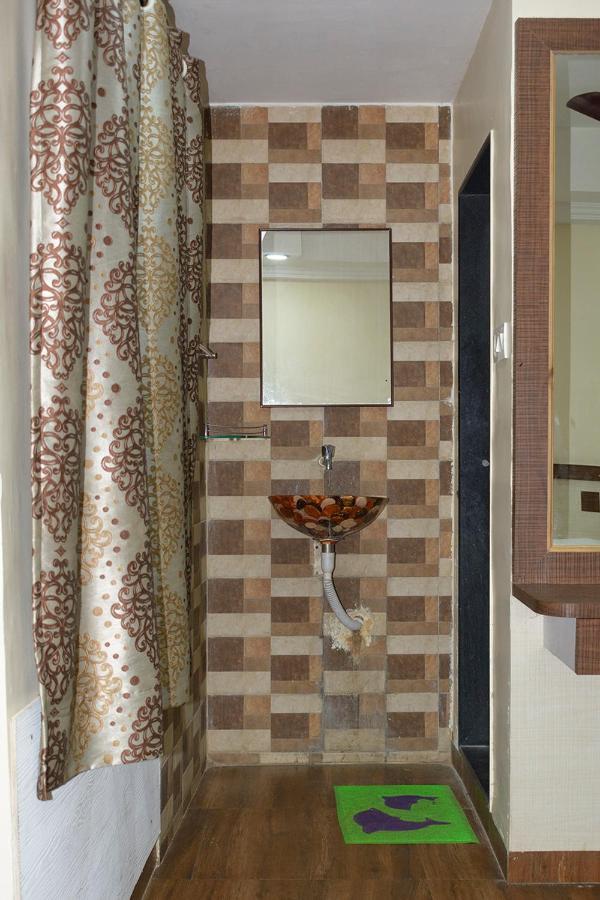 פונה Hotel Mukesh Residency מראה חיצוני תמונה