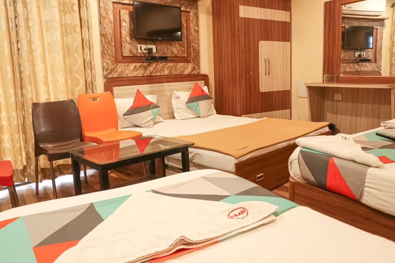 פונה Hotel Mukesh Residency מראה חיצוני תמונה