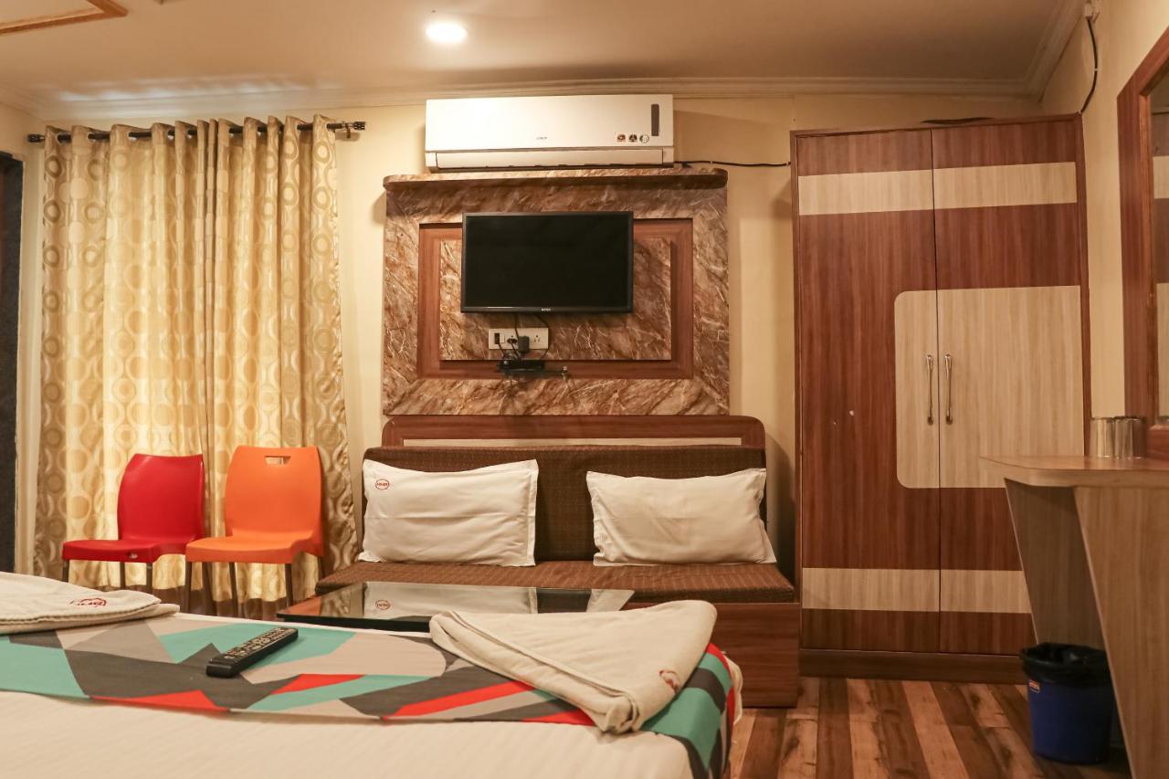 פונה Hotel Mukesh Residency מראה חיצוני תמונה